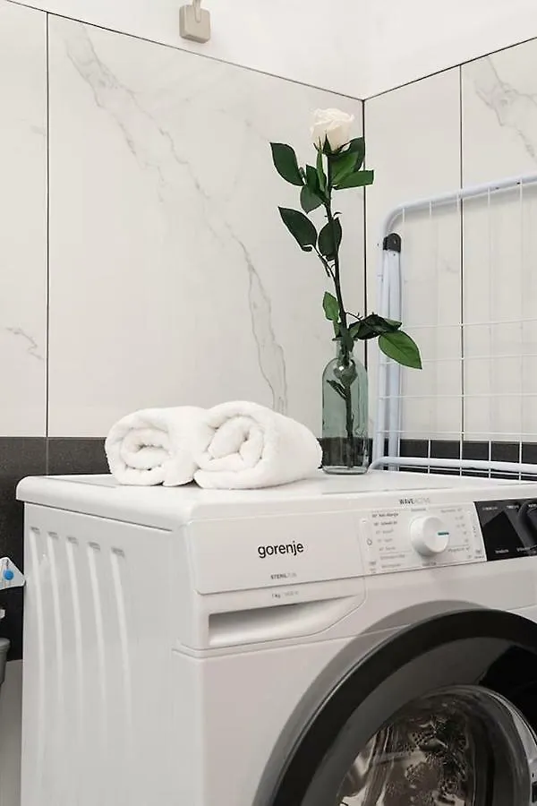 Sophies Place Yppenplatz - Imperial Lifestyle City Apartments Vienna Parking